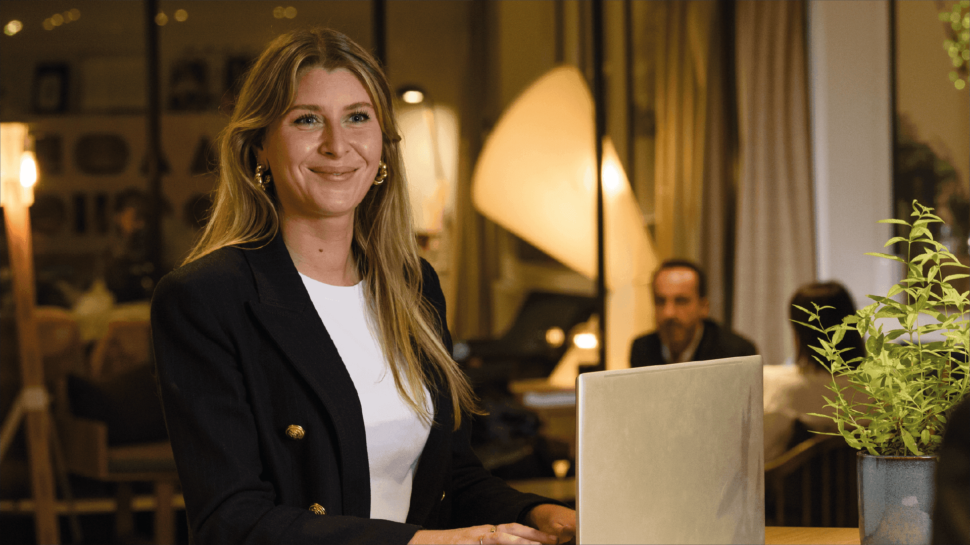 INSIDE... \nBORN FROM CHATEAUFORM'S PASSION FOR SERVICE